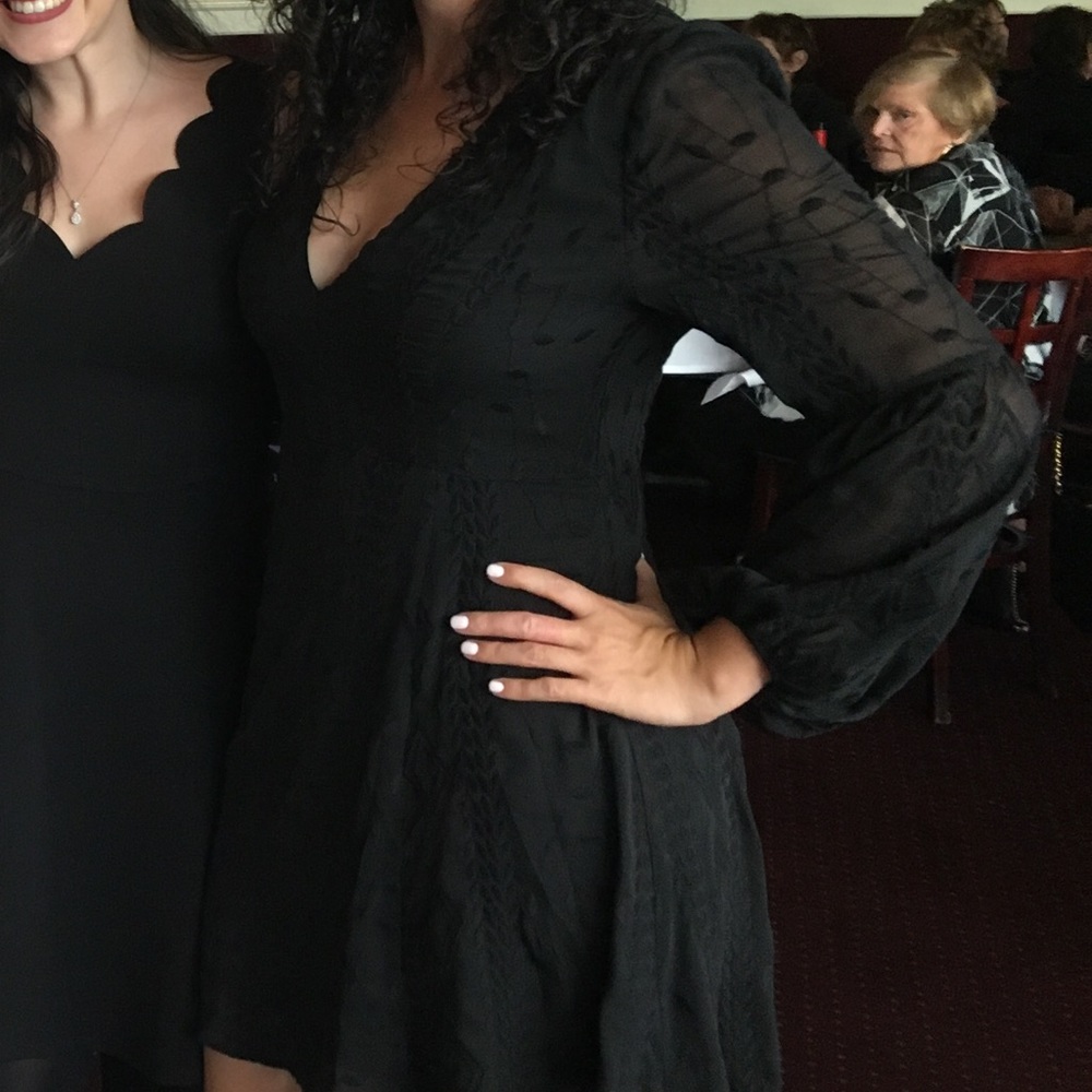 Black Long Sleeve Astr Dress - Picture 3 of 4